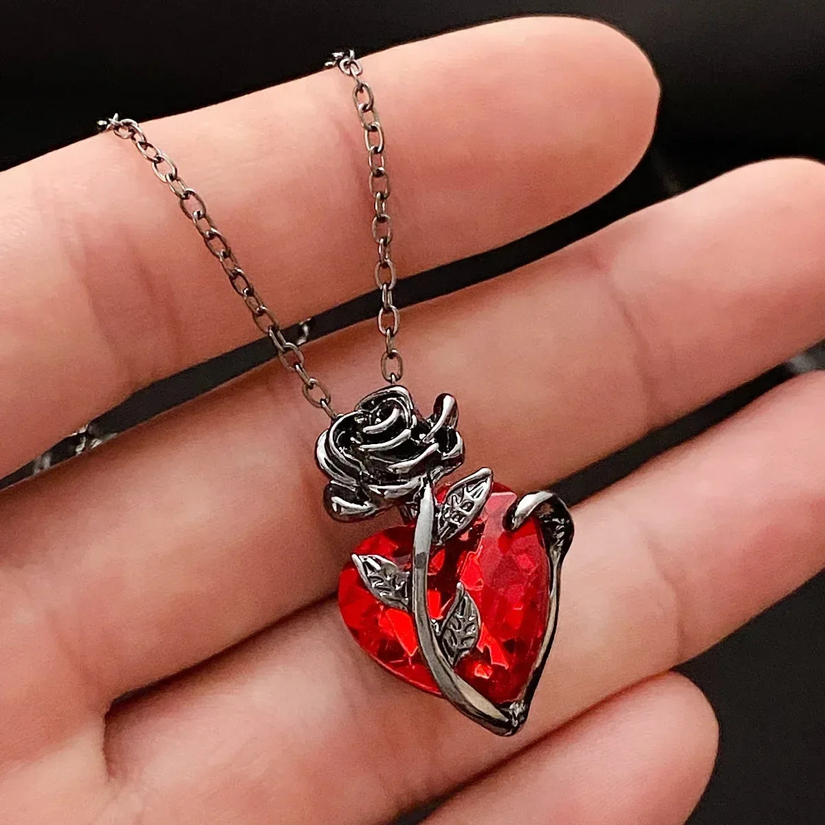 Gothic Rose Red Heart Necklace – Grunge Human Heart Pendant Jewelry