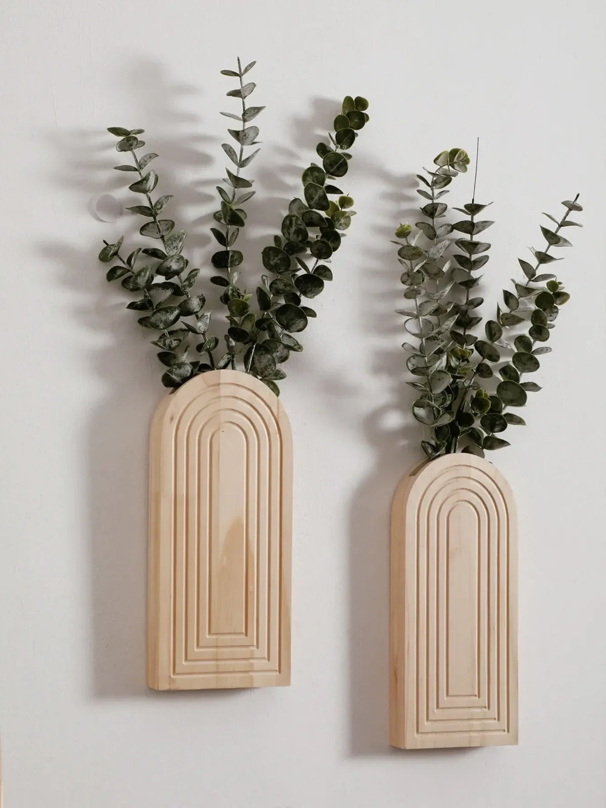 Boho Arched Wooden Wall Vase – Minimalist Wall Planter