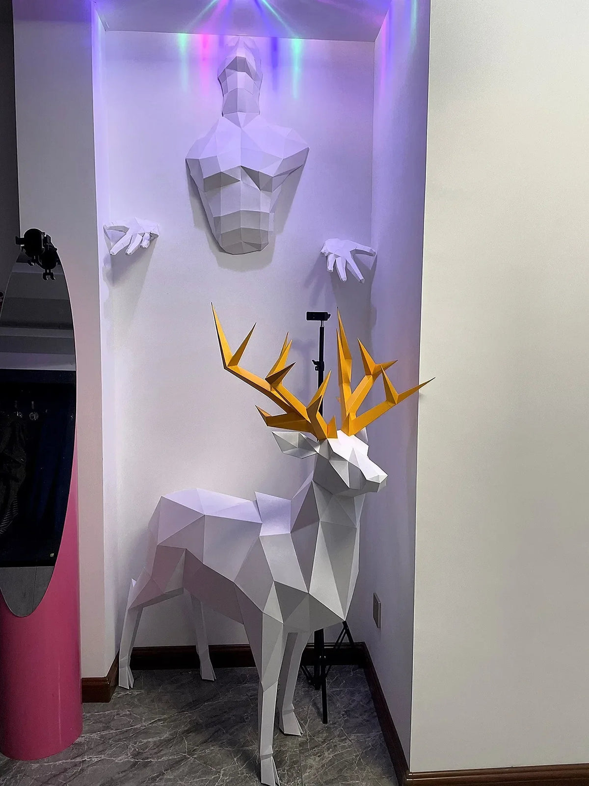 Geometric Deer Sculpture – Modern Origami Statement Decor