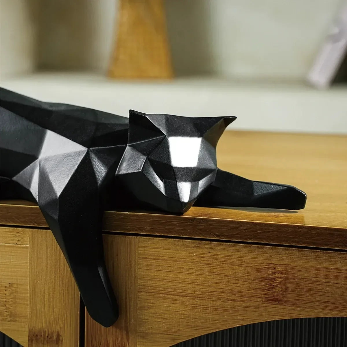 Geometric Cat Sculpture – Modern Minimalist Resin Accent