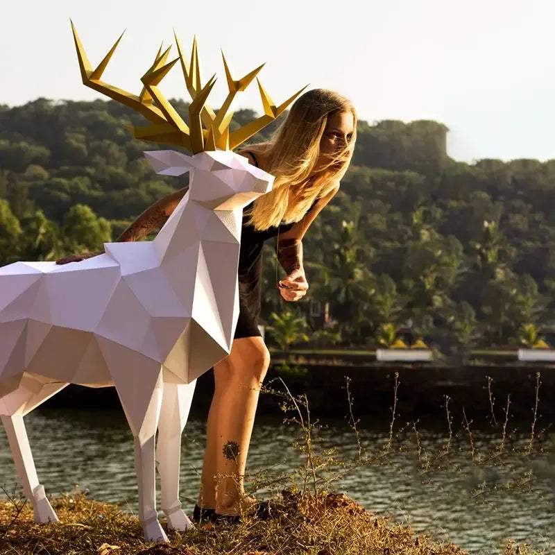 Geometric Deer Sculpture – Modern Origami Statement Decor