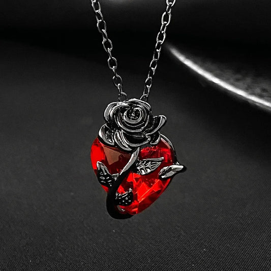 Gothic Rose Red Heart Necklace – Grunge Human Heart Pendant Jewelry