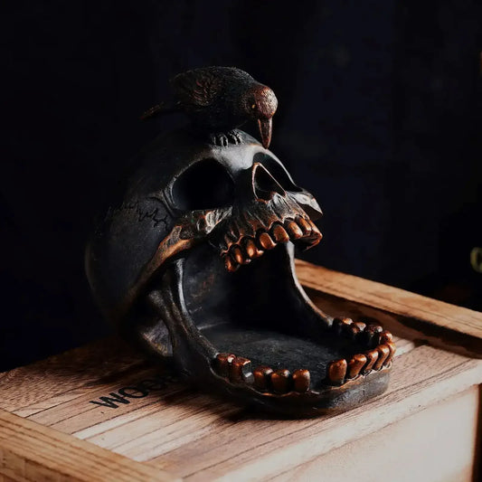 Gothic Skull Crow Ashtray – Resin Desk Organizer Decor