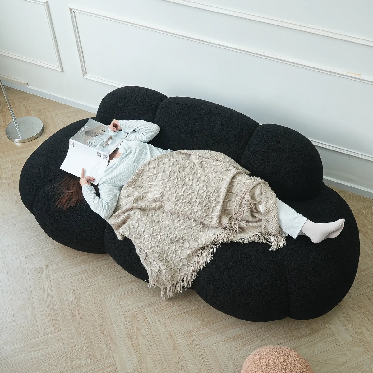 Cloud Shaped Sofa – Soft Boneless Fleece Couch for Small Spaces