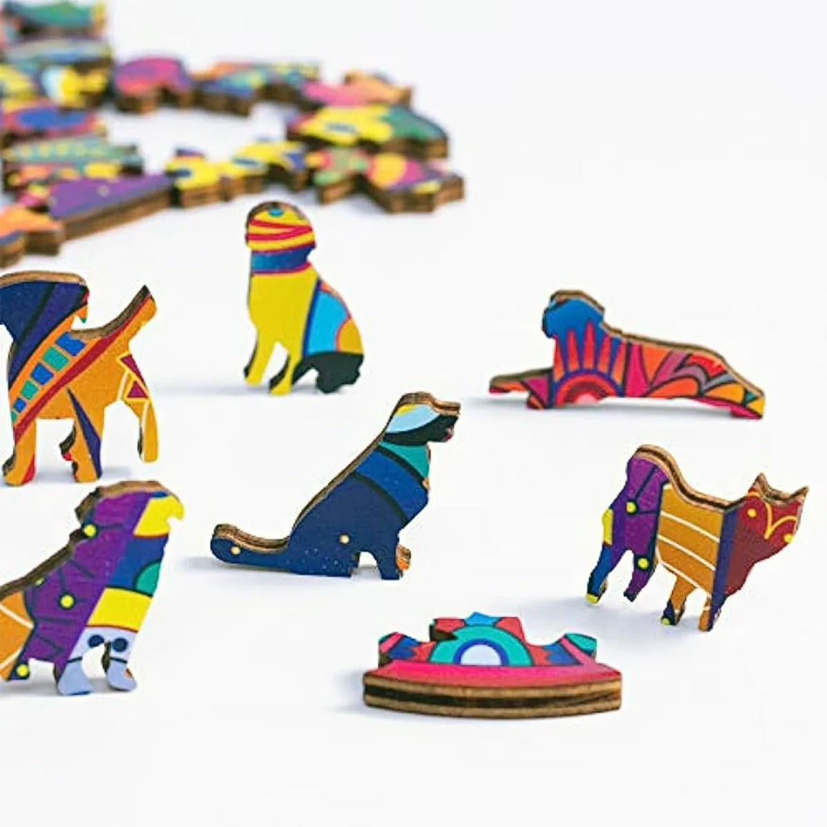 Round Peacock Wooden Jigsaw Puzzle – Irregular Animal Shaped