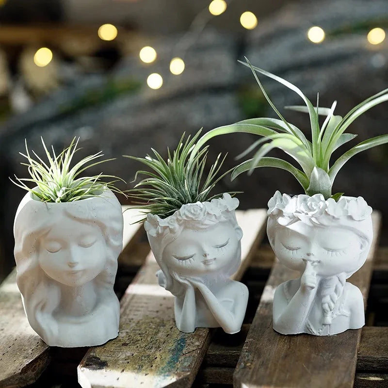 Pretty Girl Silicone Mold – DIY 3D Planter & Candle Holder Casting Tool