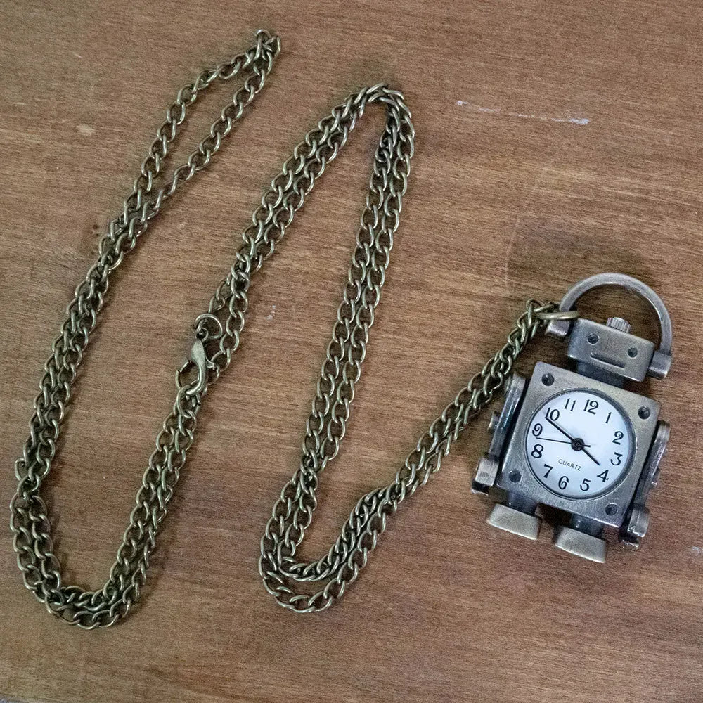 Vintage Robot Quartz Pocket Watch – Round Dial Keychain & Bag Charm