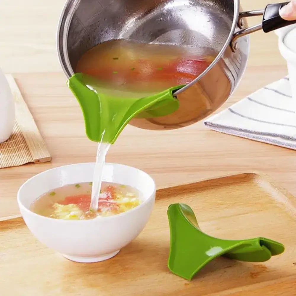 Kitchen Funnel with Anti-Splash Edge & Liquid Streamer Spout – Anti-Spill Pouring Tool