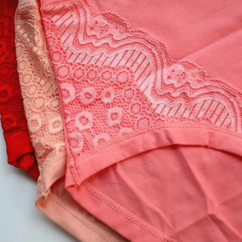 Slim-Fit Lace Underwear (3 pcs)