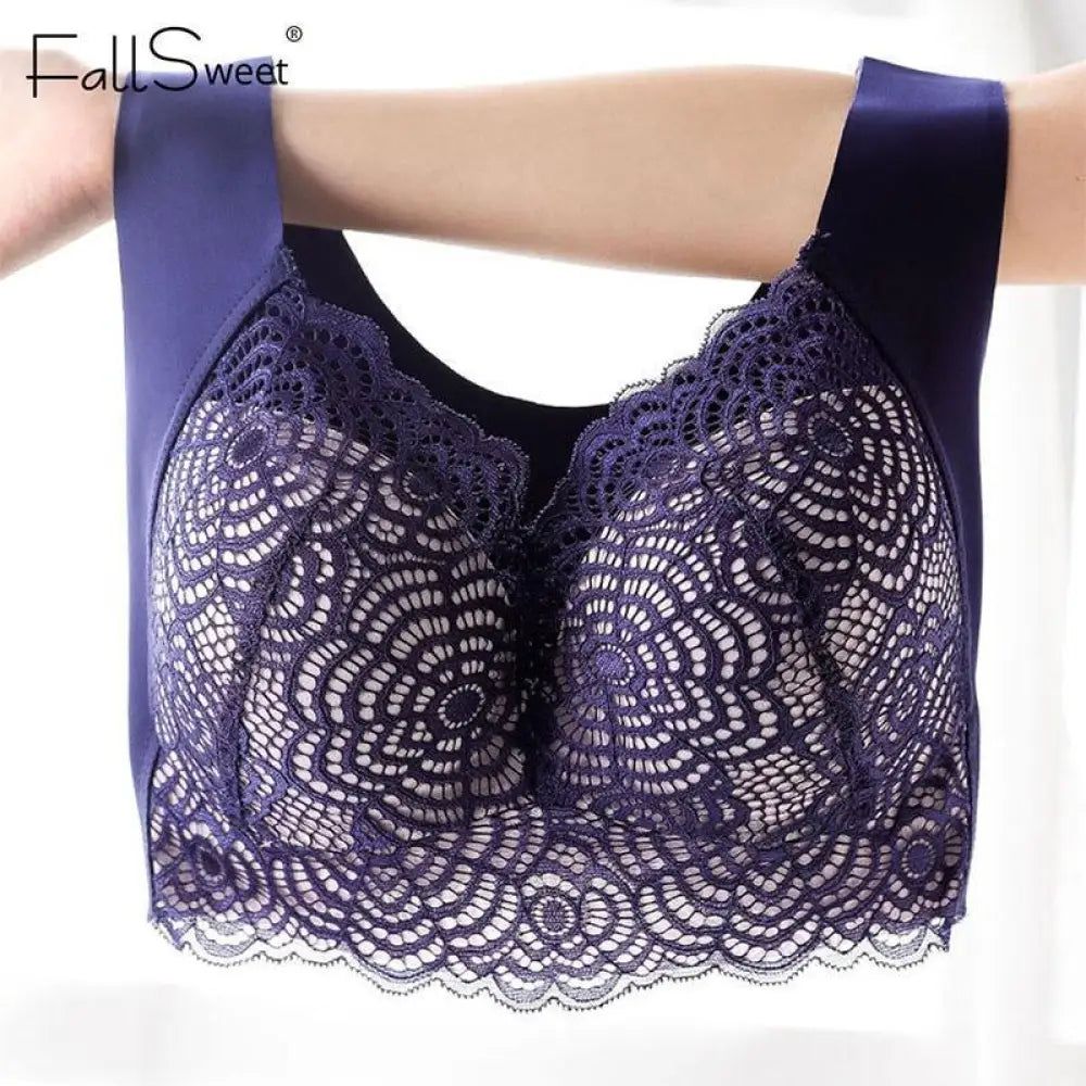 Ultimate Lift Stretch Full-Figure Seamless Lace Cut-Out Bra
