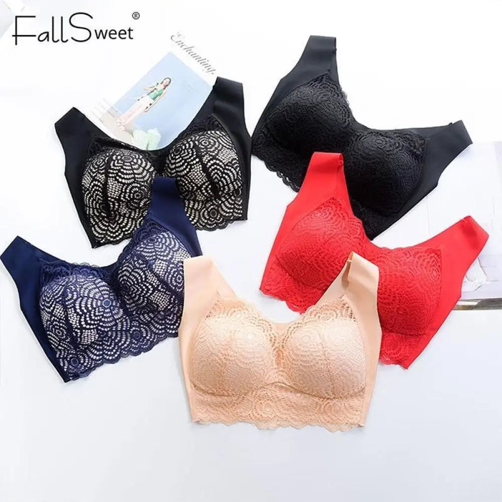 Ultimate Lift Stretch Full-Figure Seamless Lace Cut-Out Bra