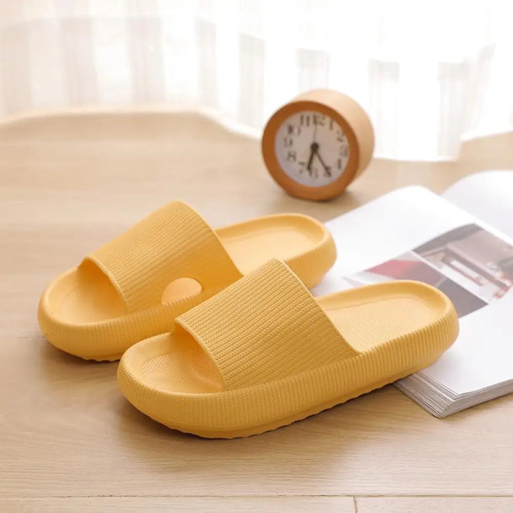Universal Quick-drying Thickened Non-slip Sandals